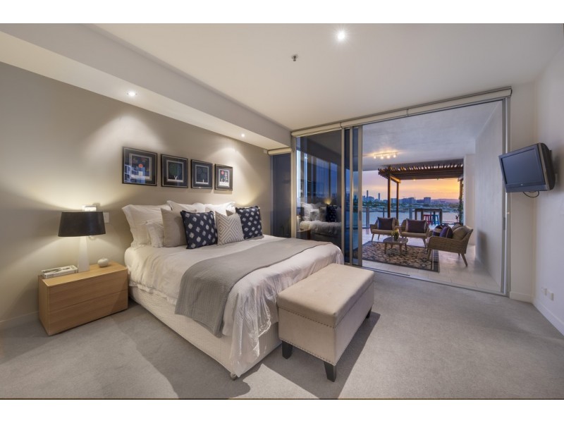 37 Harbour Road, Hamilton QLD 4007