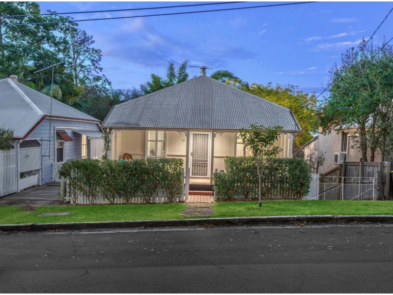 10 Bowler Street, Paddington QLD 4064