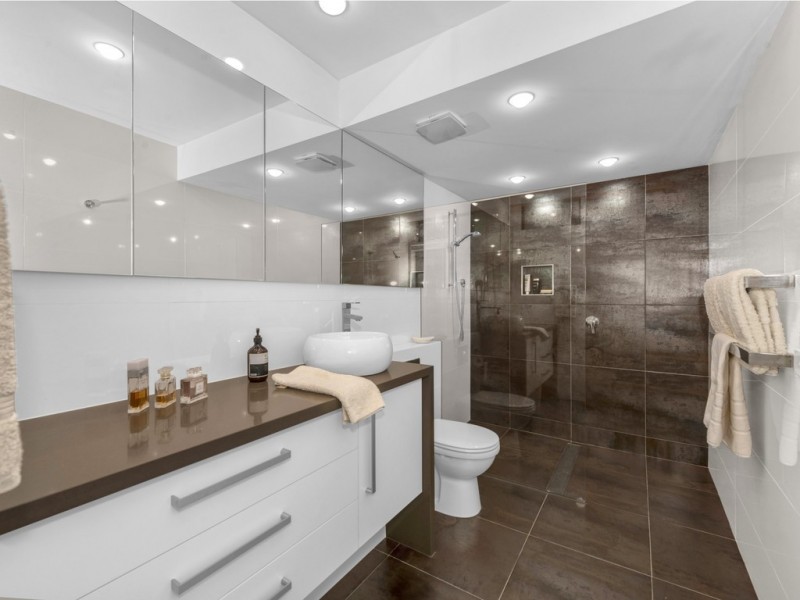 12/14 Locke Street, New Farm QLD 4005