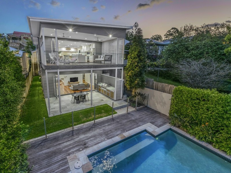 33 Agnes Street, Auchenflower QLD 4066