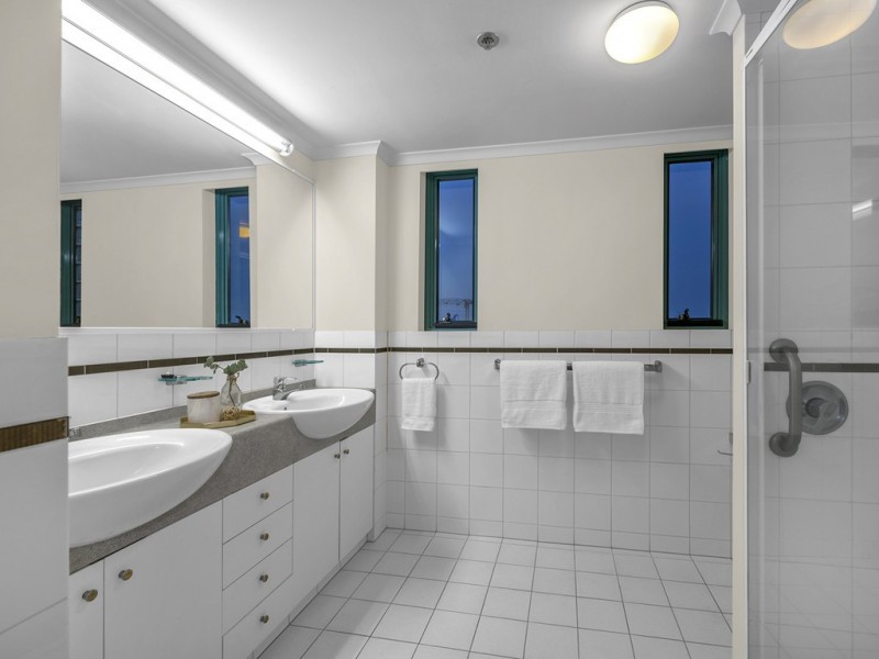 27/23 Harbour Road, Hamilton QLD 4007