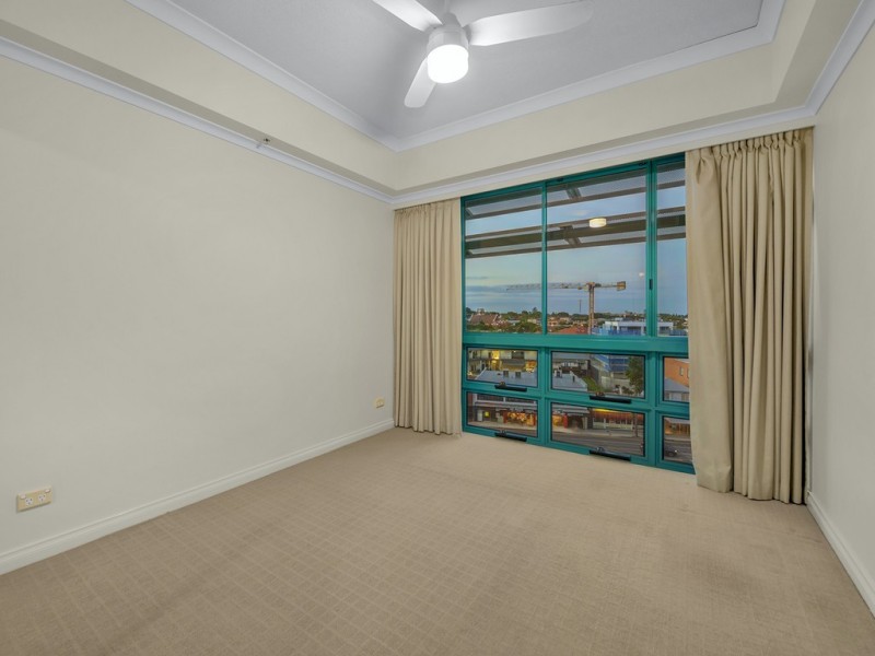 27/23 Harbour Road, Hamilton QLD 4007