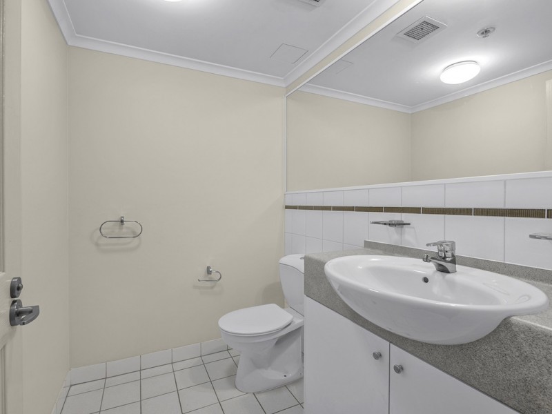 27/23 Harbour Road, Hamilton QLD 4007