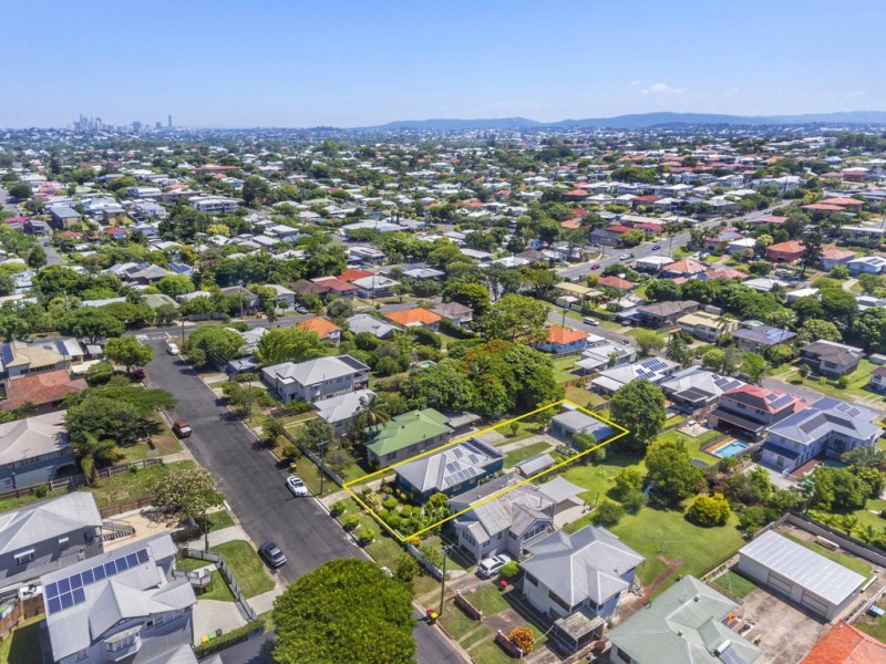 16 Wade Street, Wavell Heights QLD 4012