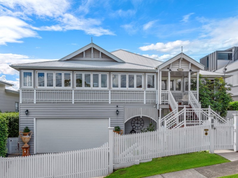 28 Queens Road, Hamilton QLD 4007
