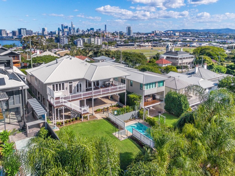28 Queens Road, Hamilton QLD 4007