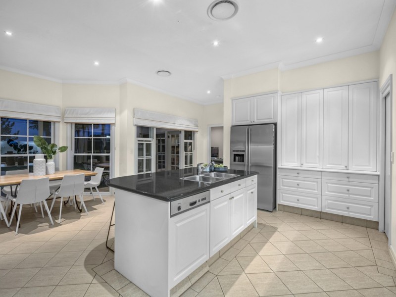 249 Upper Brookfield Road, Upper Brookfield QLD 4069