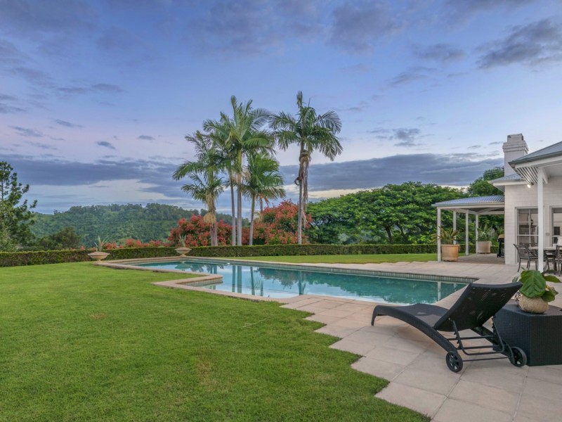 249 Upper Brookfield Road, Upper Brookfield QLD 4069