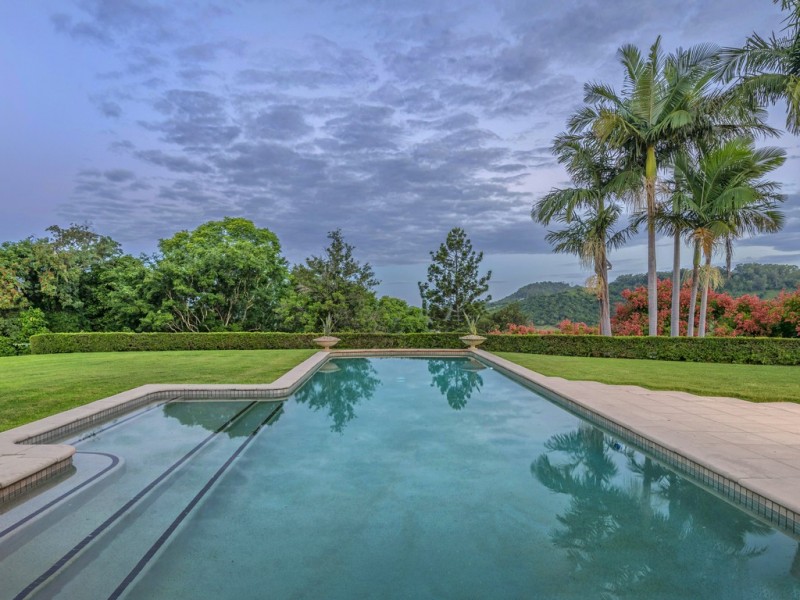 249 Upper Brookfield Road, Upper Brookfield QLD 4069