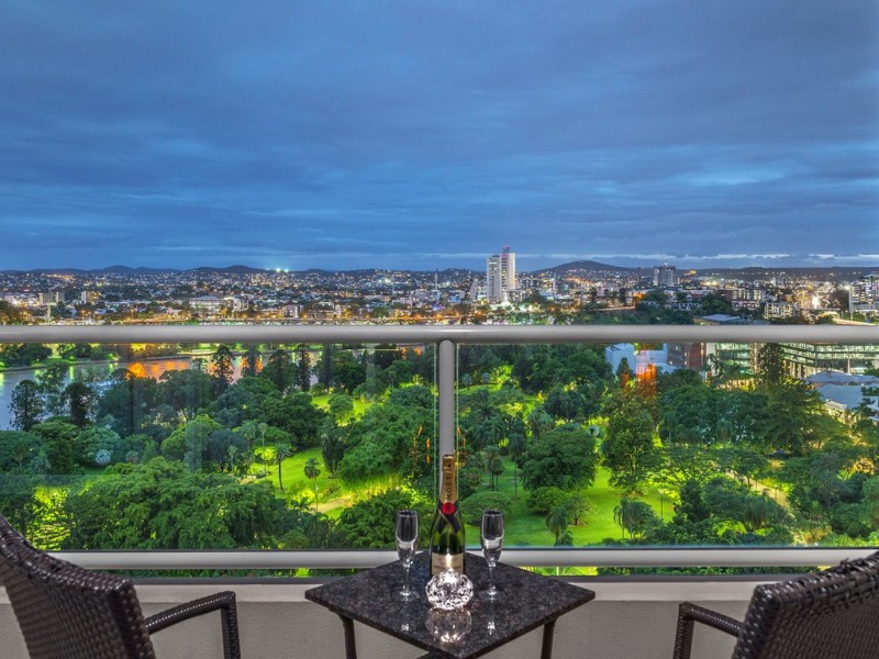 2002/132 Alice Street, Brisbane City QLD 4000