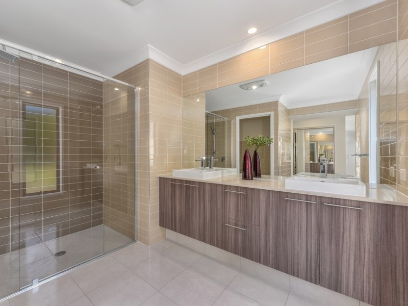 39 Bush Street, Windsor QLD 4030