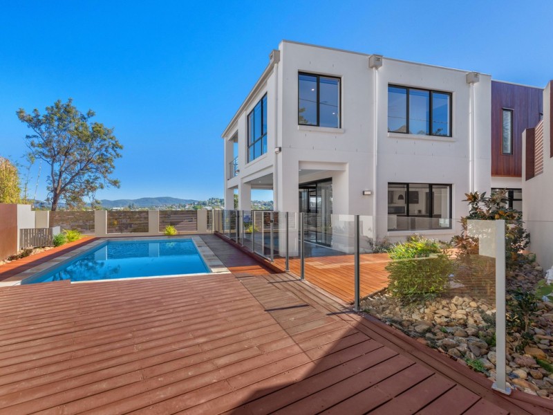 39 Bush Street, Windsor QLD 4030