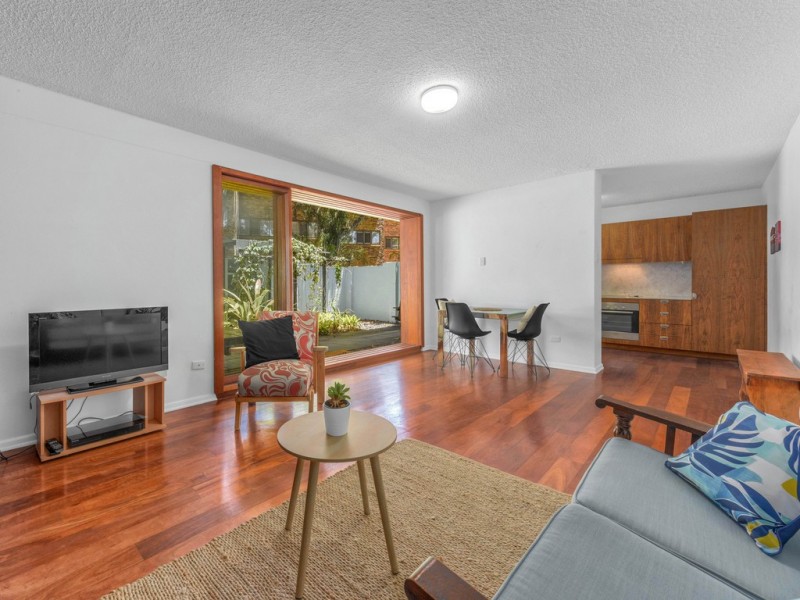 2/18 Griffith Street, New Farm QLD 4005