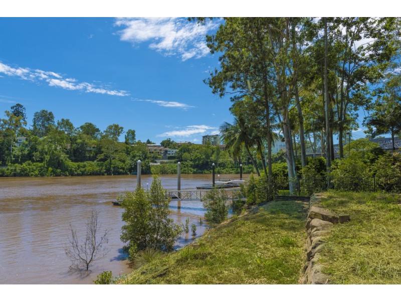 19 Longman Terrace, Chelmer QLD 4068