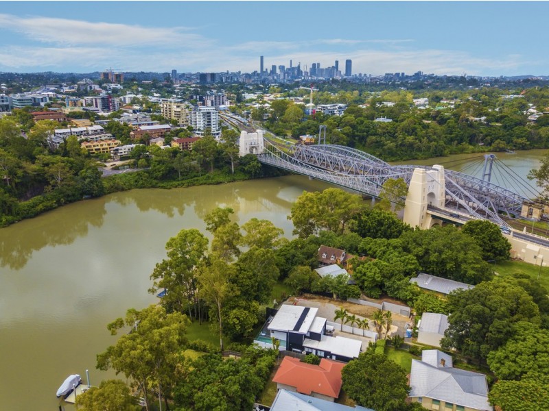 19 Longman Terrace, Chelmer QLD 4068