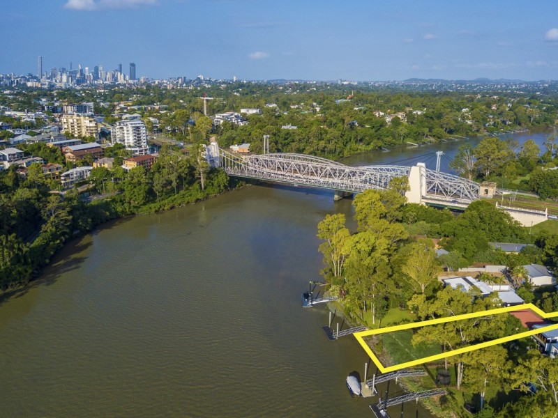 19 Longman Terrace, Chelmer QLD 4068