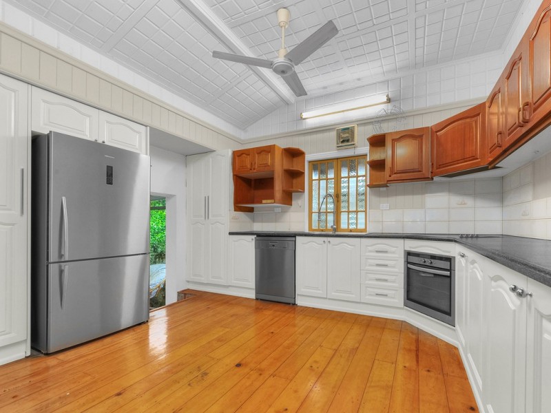 388 Wynnum Road, Norman Park QLD 4170