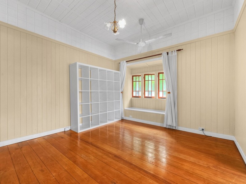 388 Wynnum Road, Norman Park QLD 4170