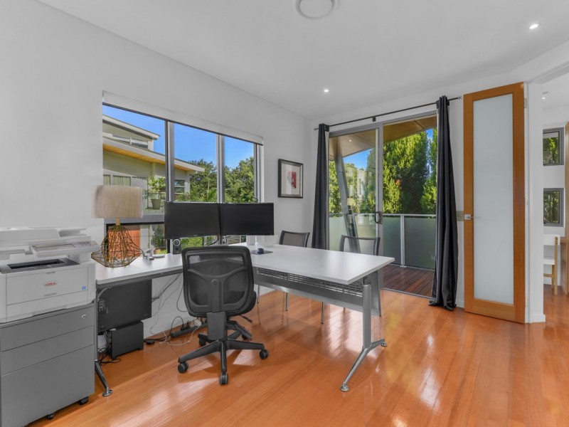 14 Midvale Lane, Teneriffe QLD 4005