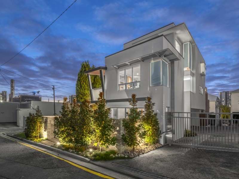 14 Midvale Lane, Teneriffe QLD 4005