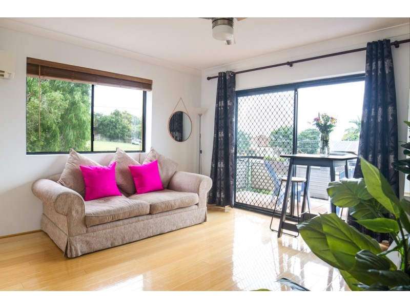 2/8 Oxenham Street, Nundah QLD 4012