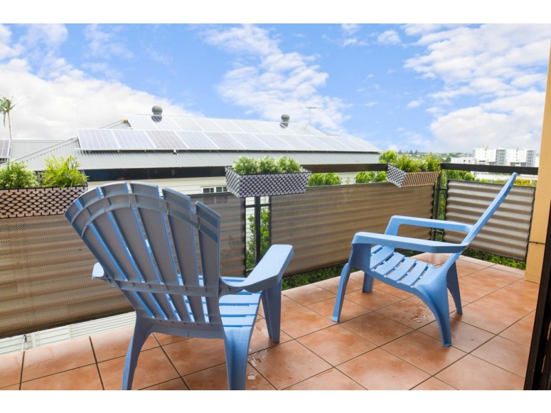 2/8 Oxenham Street, Nundah QLD 4012