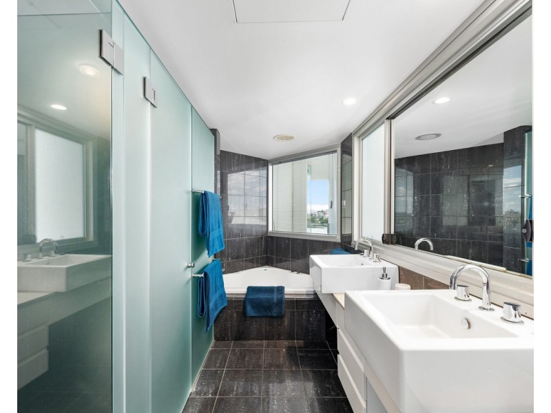 108/1 O’Connell Street, Kangaroo Point QLD 4169