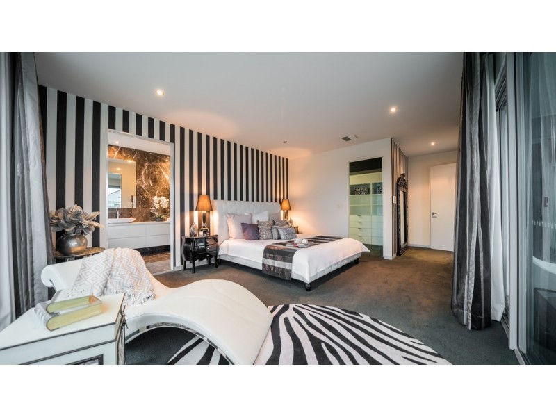 126 Wynnum Road, Norman Park QLD 4170