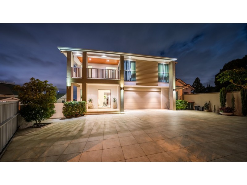 126 Wynnum Road, Norman Park QLD 4170