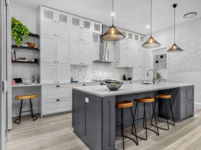 86 Waverley Road, Taringa QLD 4068