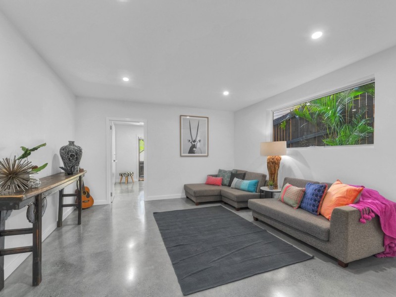 86 Waverley Road, Taringa QLD 4068