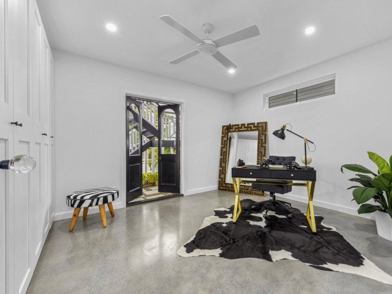 86 Waverley Road, Taringa QLD 4068