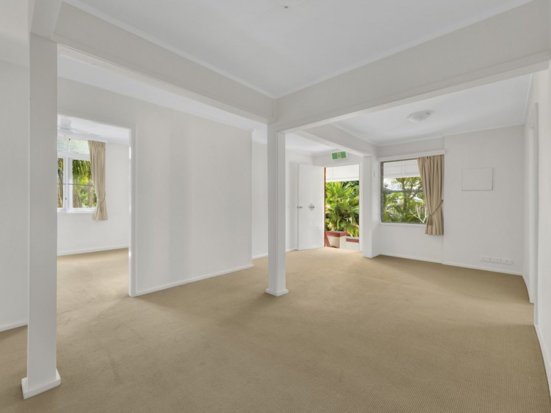 95 Bank Road, Graceville QLD 4075