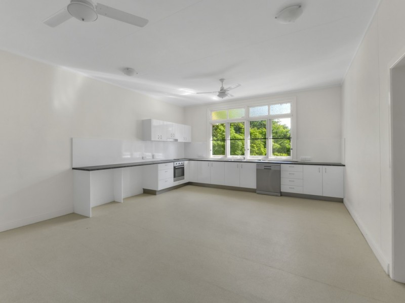 95 Bank Road, Graceville QLD 4075