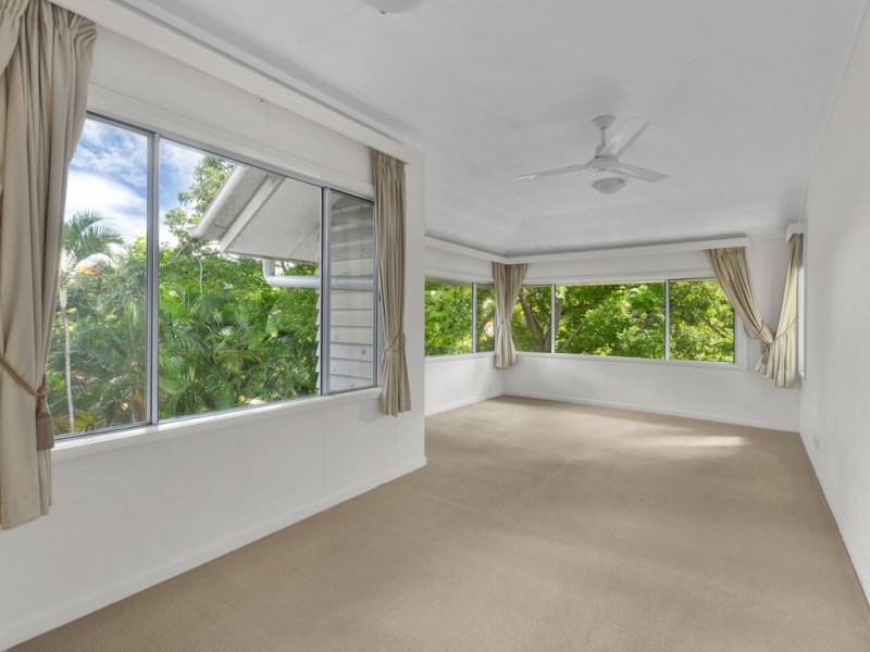 95 Bank Road, Graceville QLD 4075