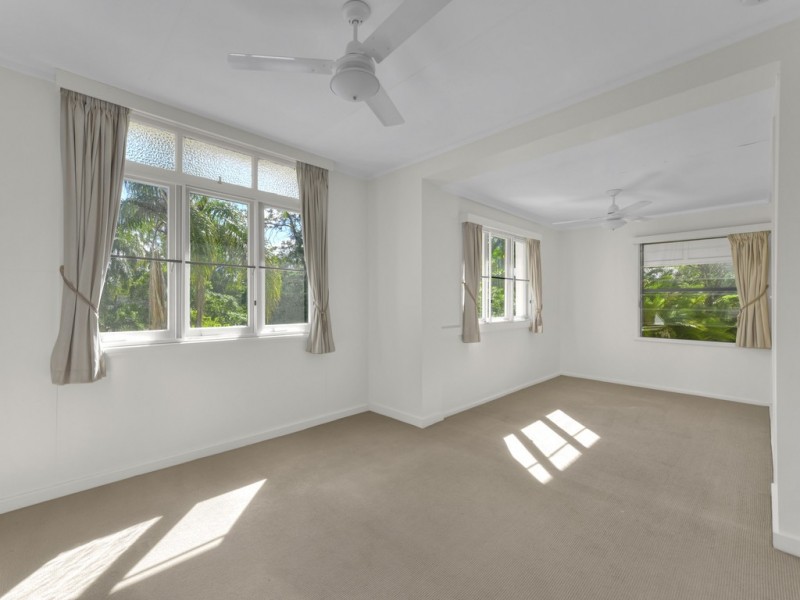 95 Bank Road, Graceville QLD 4075