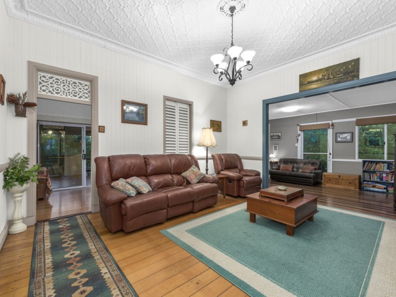 52 Rosemount Terrace, Windsor QLD 4030