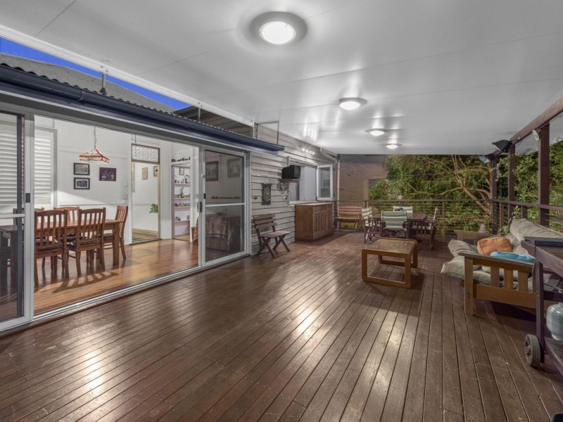 52 Rosemount Terrace, Windsor QLD 4030