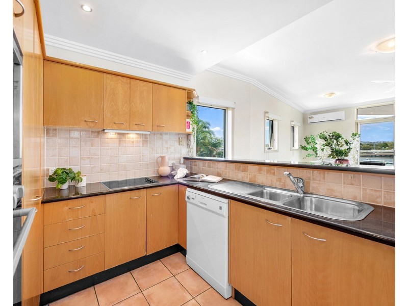 6/74 Oxlade Drive, New Farm QLD 4005