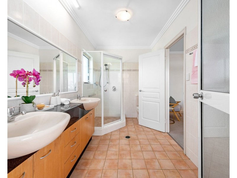 6/74 Oxlade Drive, New Farm QLD 4005