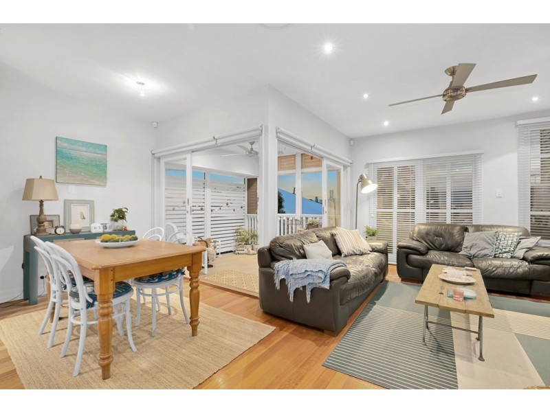 53 Thackeray Street, Norman Park QLD 4170