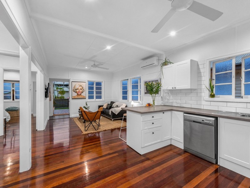 32 Parker Avenue, Northgate QLD 4013