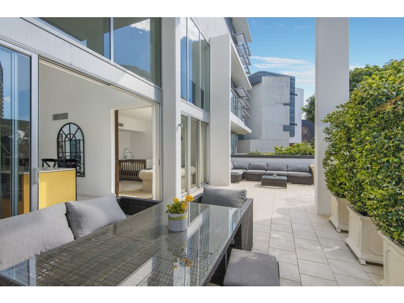 Infinity 37 Harbour Road, Hamilton QLD 4007