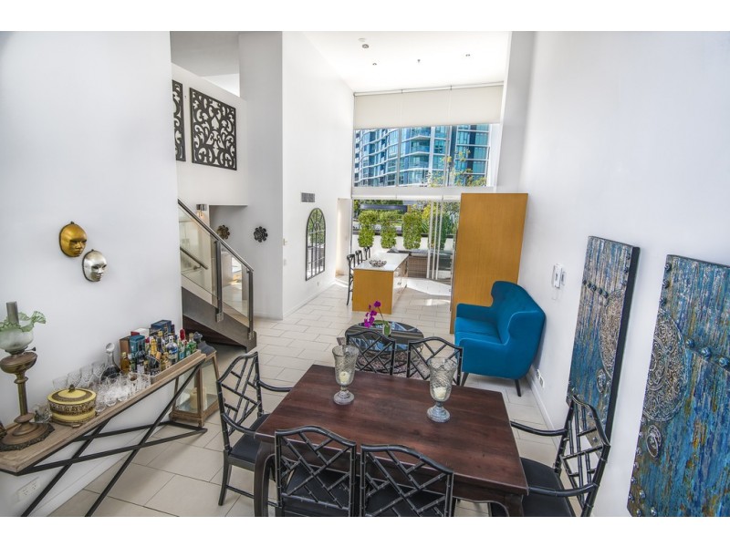 Infinity 37 Harbour Road, Hamilton QLD 4007