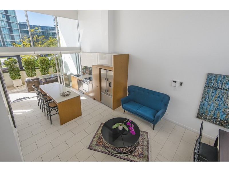 Infinity 37 Harbour Road, Hamilton QLD 4007