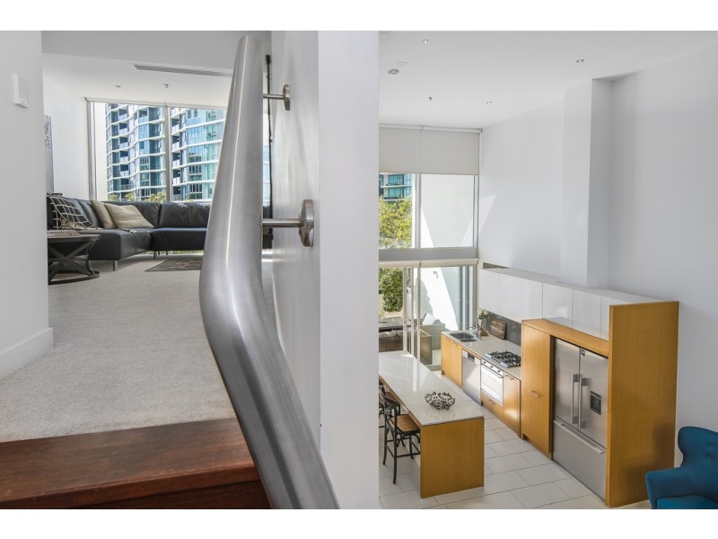 Infinity 37 Harbour Road, Hamilton QLD 4007