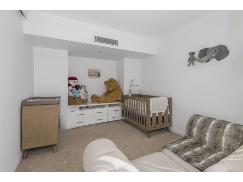 Infinity 37 Harbour Road, Hamilton QLD 4007