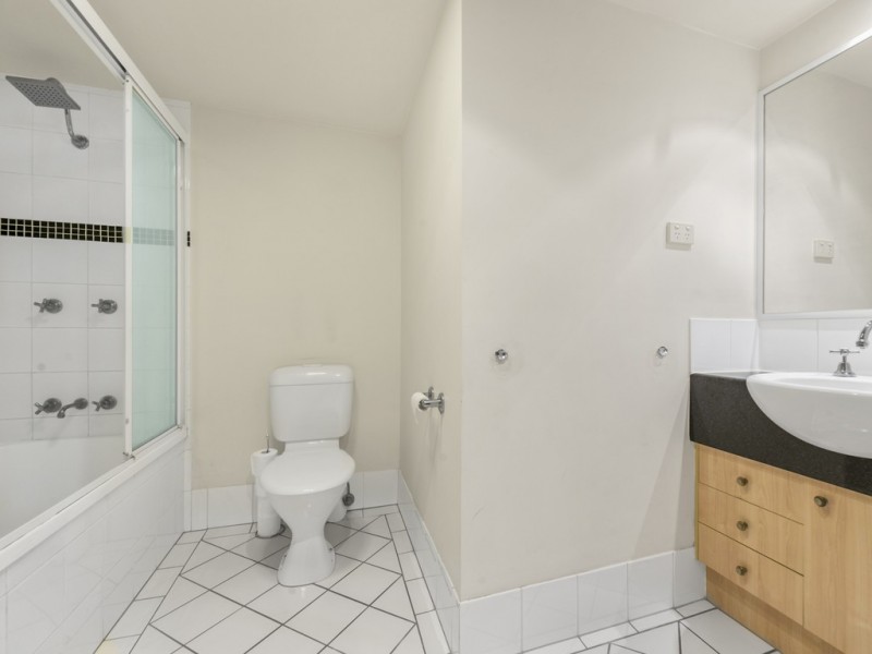 5/140 Commercial Road, Teneriffe QLD 4005