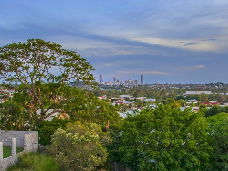 22 Winnam Street, Stafford QLD 4053