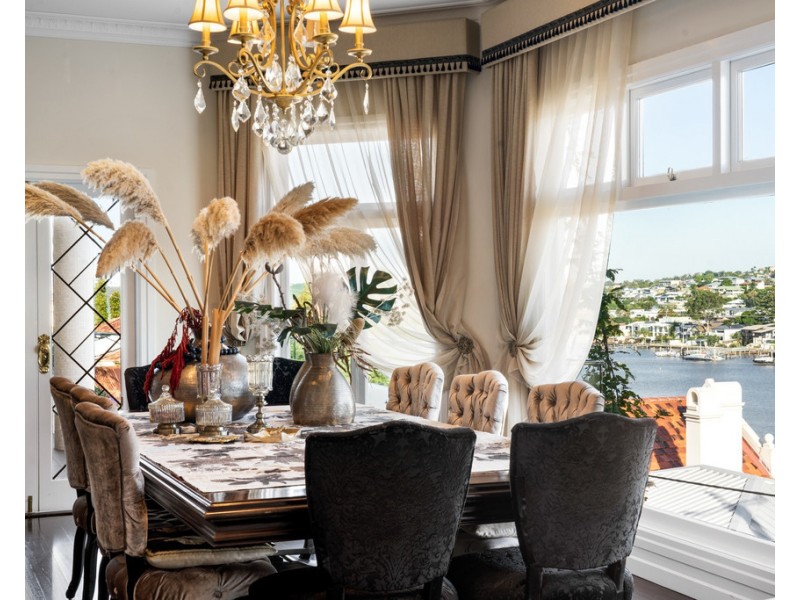 24 Hillside Crescent, Hamilton QLD 4007